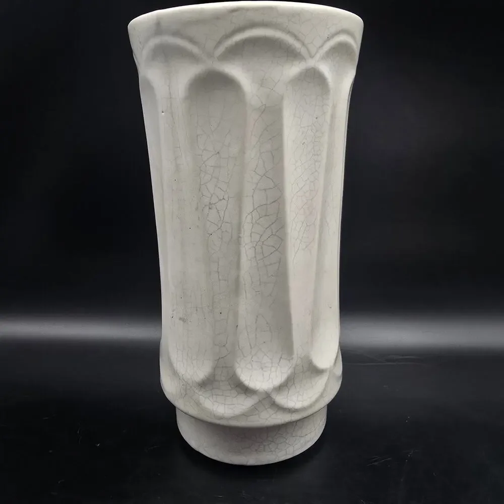 McCoy White Floraline Vase Vintage 1970s Ceramic Pottery M1-354Wjhite